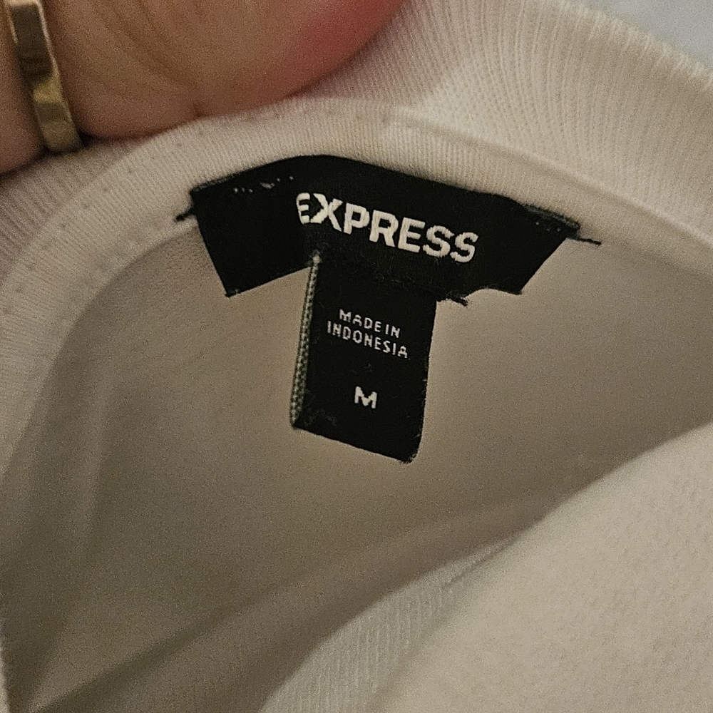 Express White Cap Sleeve Rouched Detail Women's Top Size M Flattering - Picture 4 of 8
